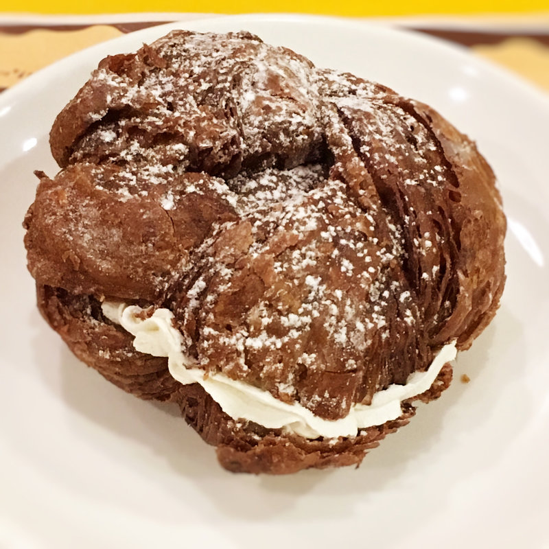 ショコラデニッシュ ホイップ(ミスタードーナツ 大濠ショップ)