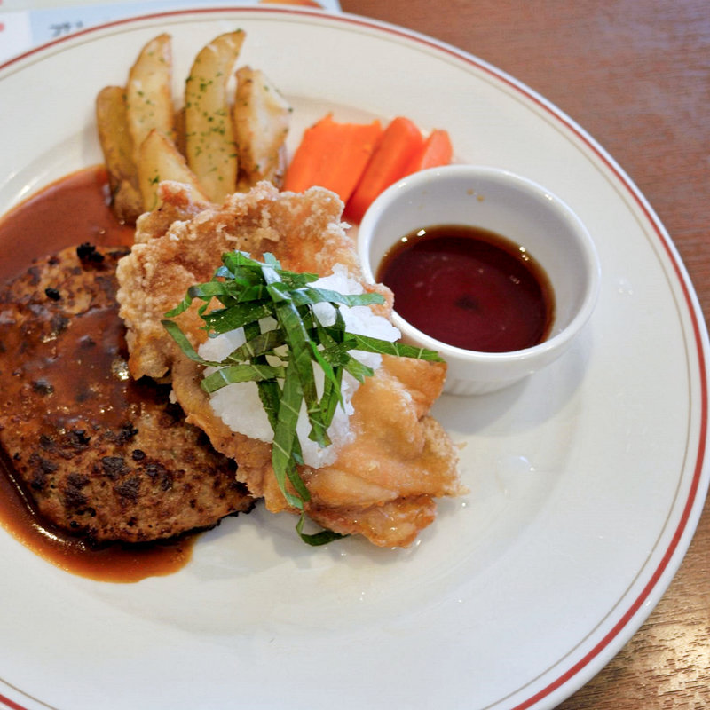ハンバーグ＆チキン竜田 おろし柚子ポン酢ソース(ガスト 高松太田店 )