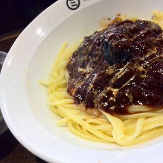 ミートパスタ 普通盛(160g) サラダ付き(ミート屋 阿佐ヶ谷店)