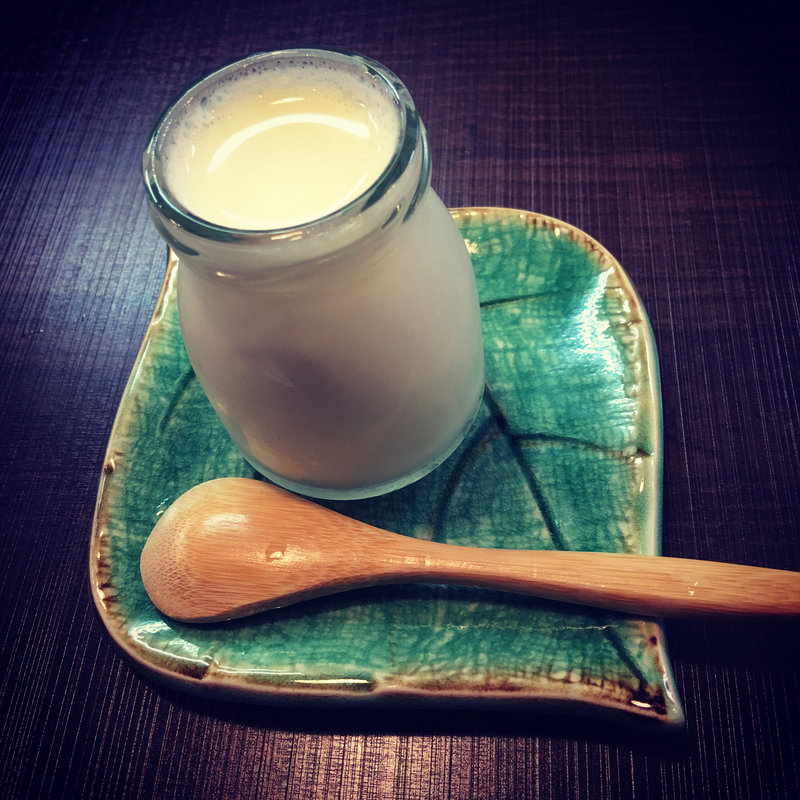 杏仁豆腐(じゃじゃ。 （ジャジャマル）)