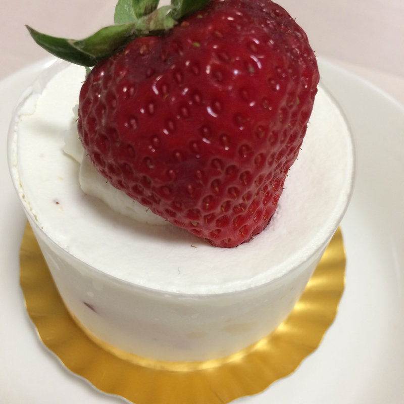 いちごのショートケーキ(カオリヒロネ)