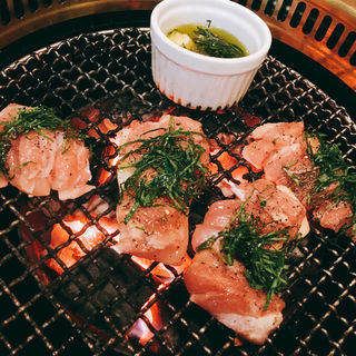 モモ肉の香草焼き(鬼亭)