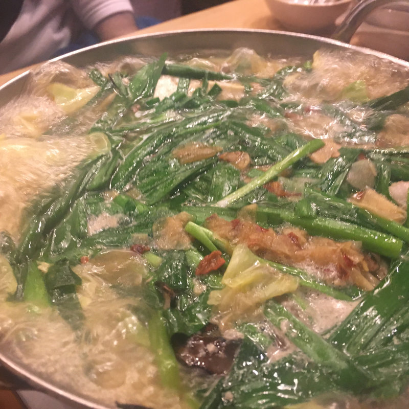 炙りもつ鍋 重ね味(もつ鍋一慶 JRJP博多ビル店 )