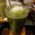 抹茶クリームソーダ(銀亭カフェ&バー)