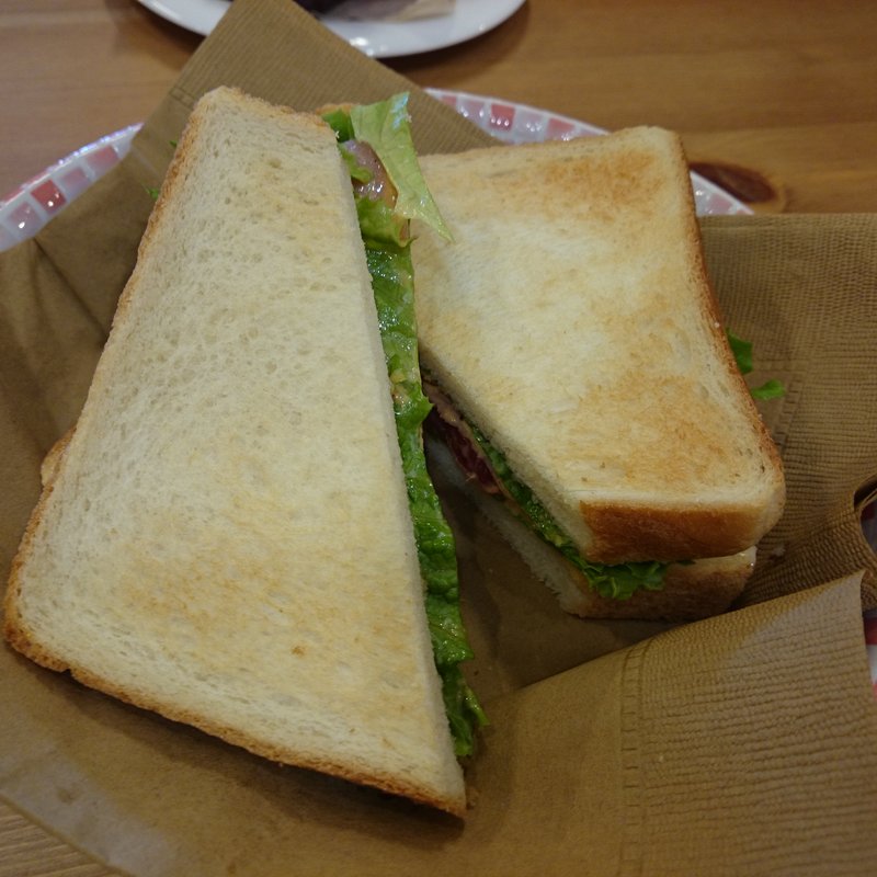 BLTサンド(スタジオ カフェ ズーアドベンチャー)