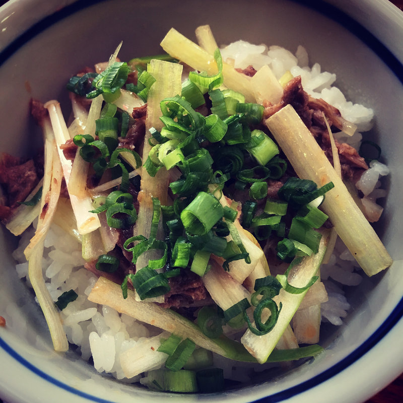 ピリ辛チャーシュー丼(地鶏ラーメン ありがとう)