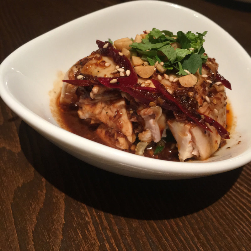 蒸し鶏のマーラーソース(中国飯店 紫玉蘭)