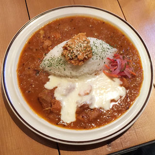 三種の鶏のチキンカレー+トロトロ溶かしチーズ(スパイス スエヒロ)