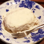 生クリームがけスポンジケーキ