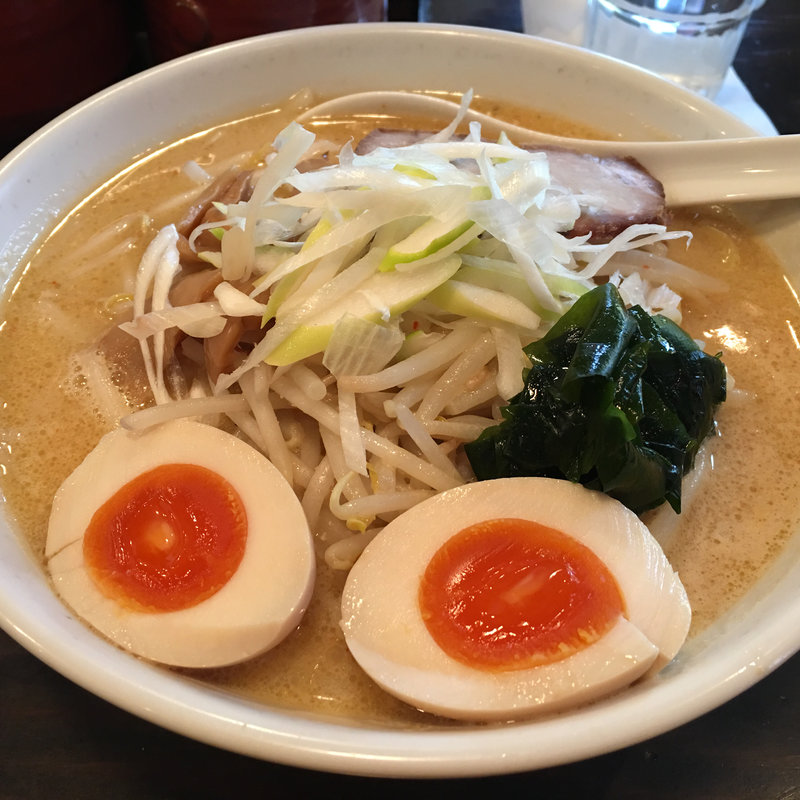 札幌味噌プラス味玉(円山 （まるやま）)