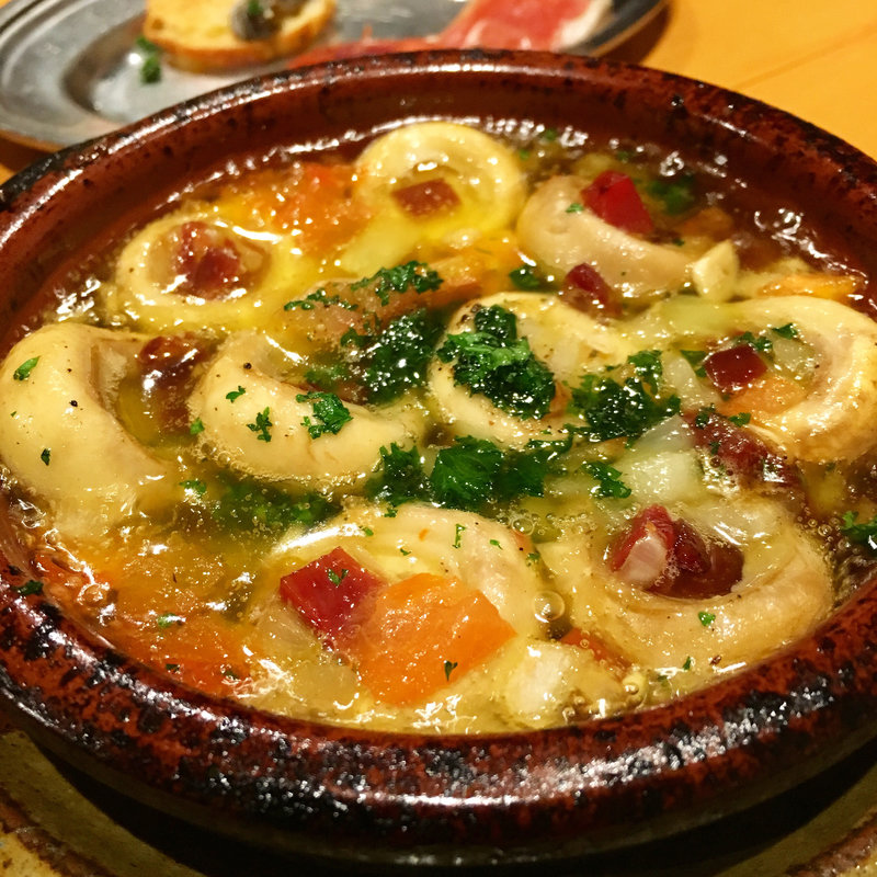 マッシュルームのアヒージョ(シャティバ （BAR-CERVECERIA xativa）)