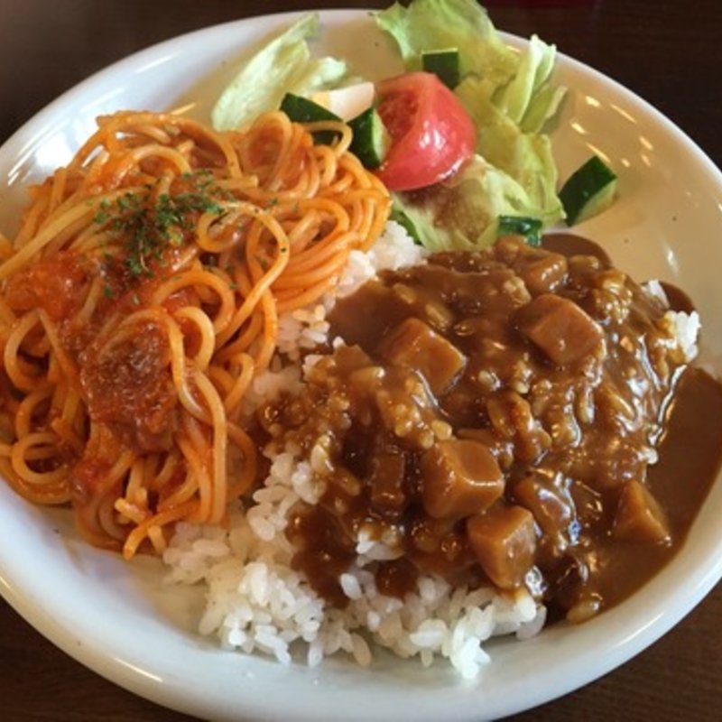 ミニカレーとミニスパゲティのセット 