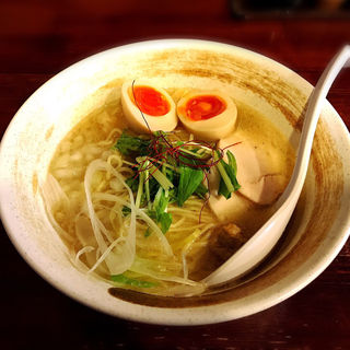 濃厚鶏骨醤油そば(たけいち )