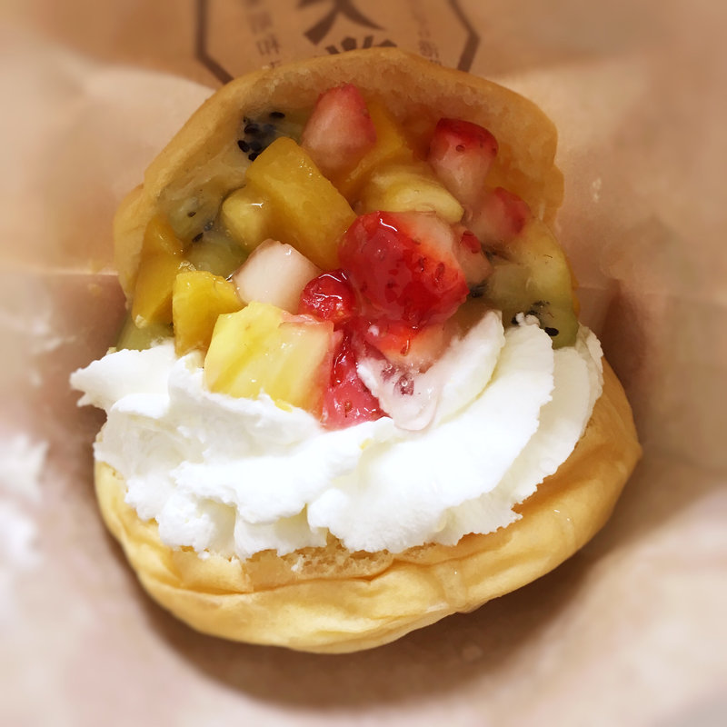 スイーツバーガー フルーツミックス(八天堂 三原港町本店 （ハッテンドウ）)