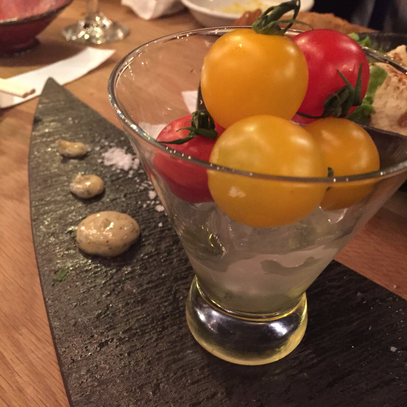 二色の冷やしミニトマト(炭火バル あじと)