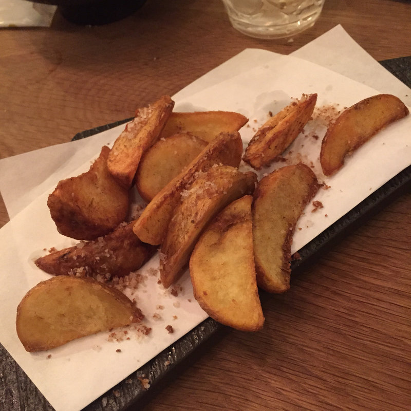 フライドポテト〜アンチョビ塩で〜(炭火バル あじと)