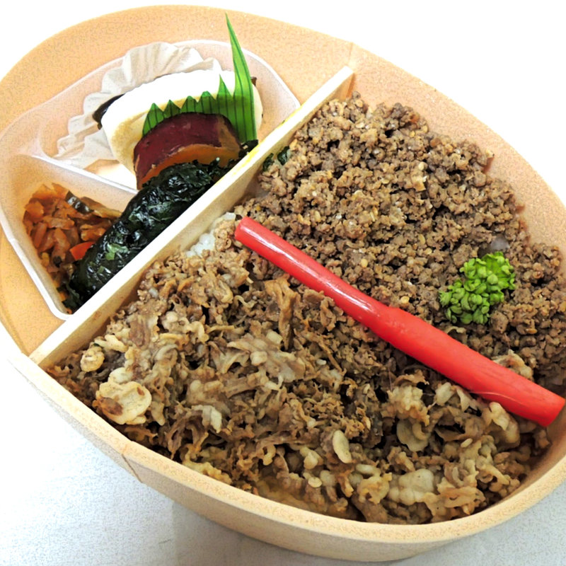 牛肉道場(松川弁当店 米沢駅ホーム)