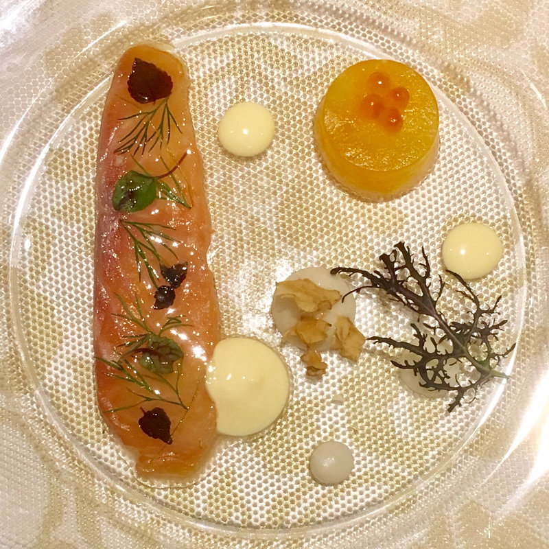 タスマニア産のサーモンのマリネ(ステファノ エ トモコ)