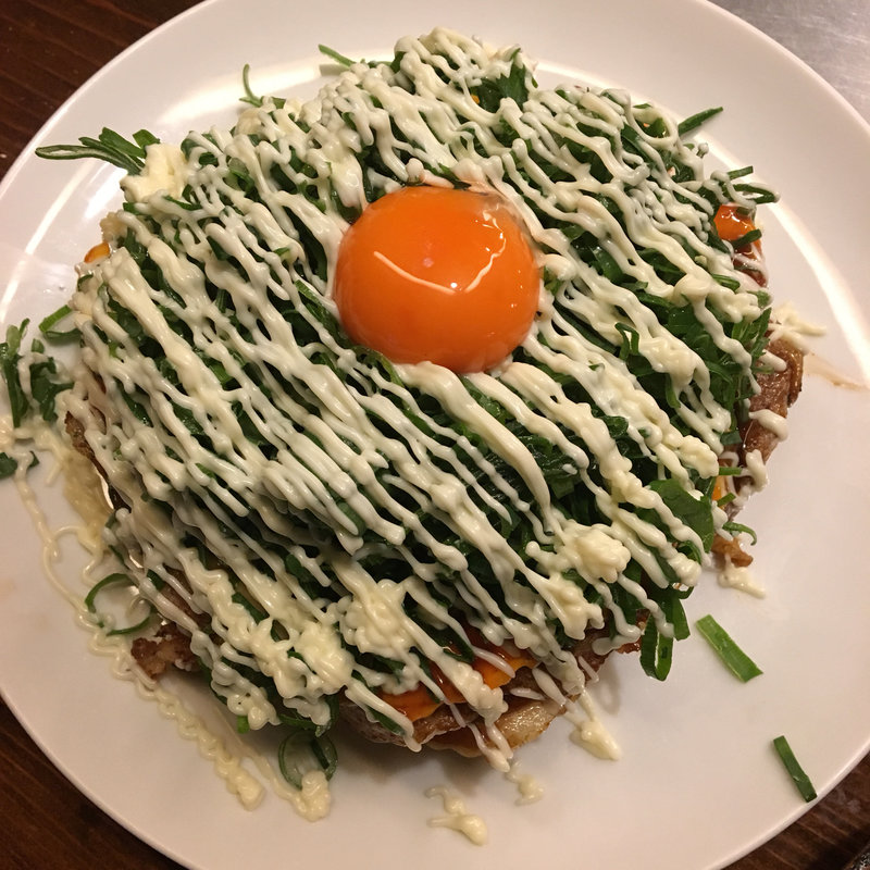 お好み焼 冨くらスペシャル　人気メニュー 海老・イカ・豚肉・山芋・卵(冨くら)