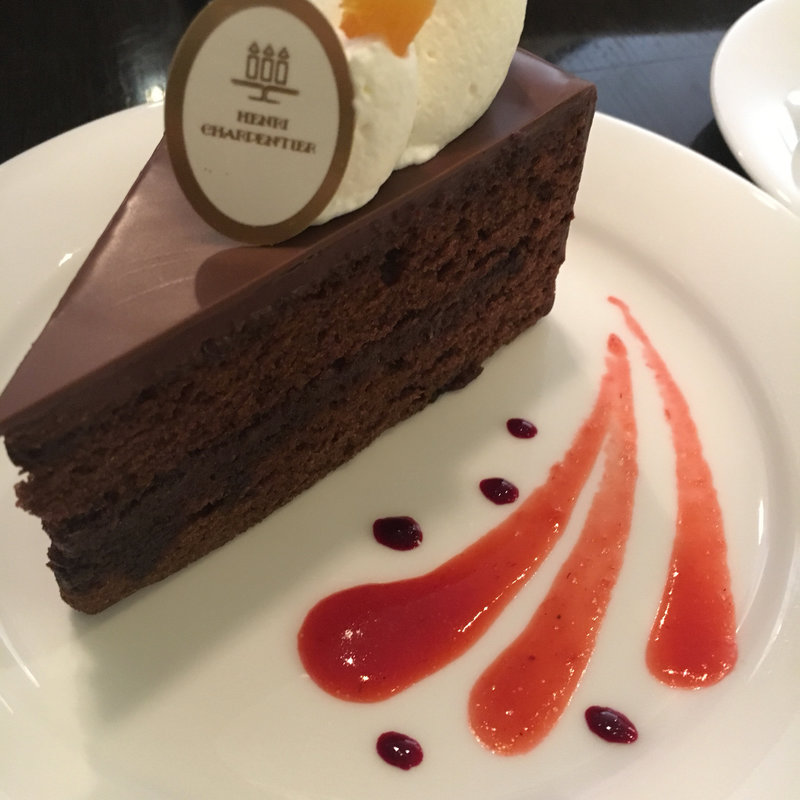 ザッハトルテ(アンリ・シャルパンティエ酒蔵通り店)
