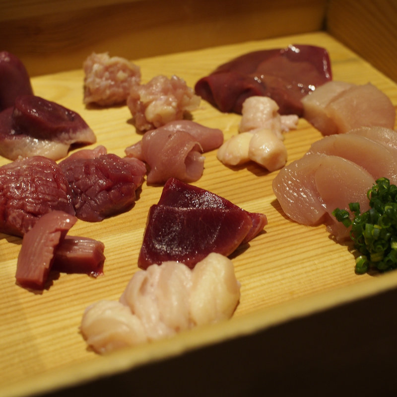 鶏刺し12種盛り(熊の焼鳥 )