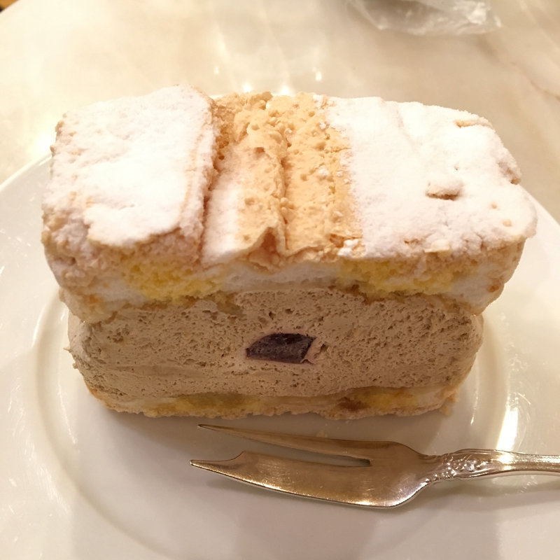 カーディナルシュニッテン(カフェウィーン日本橋三越店)