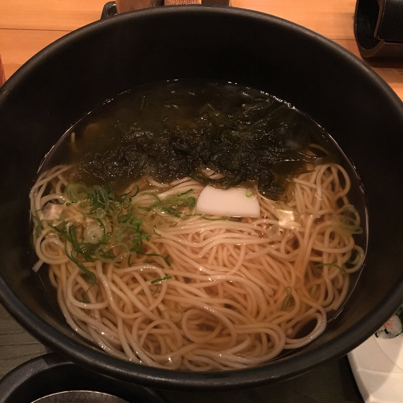 昆布のおうどん(おいしいおうどん つるとんたん BIS TOKYO)
