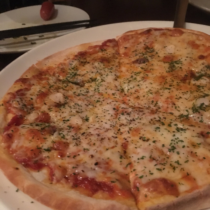 フレッシュバジルとモッツァレラチーズのママルゲリータ(エスグロッソ)