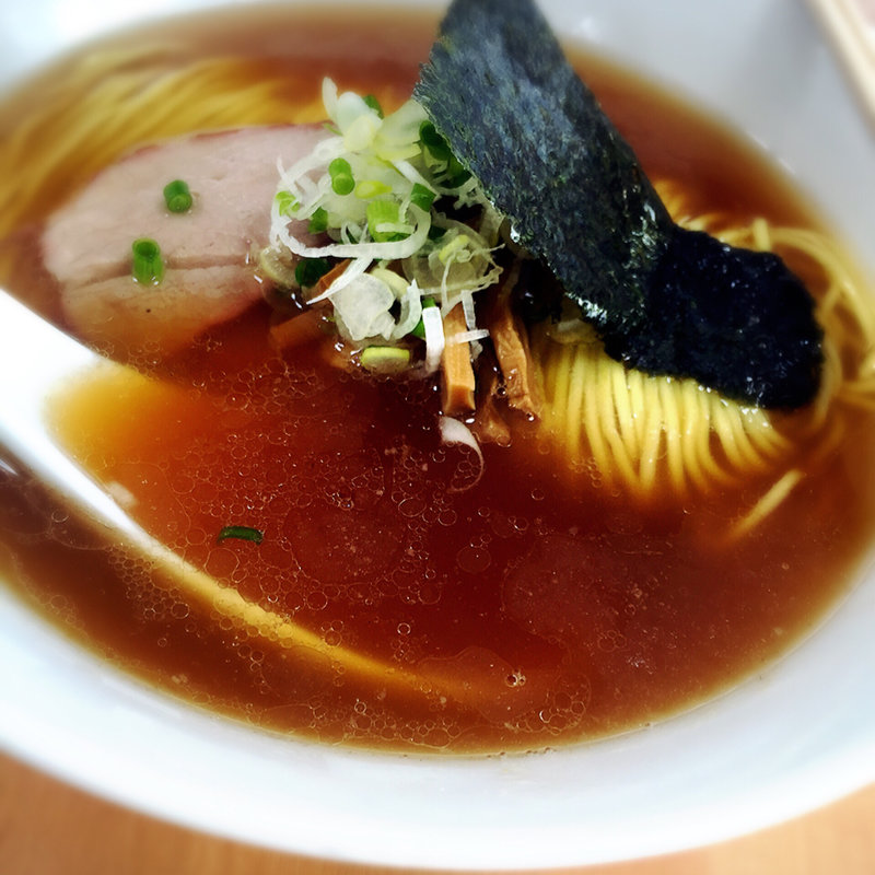 醤油ラーメン(支那そばかでかる)