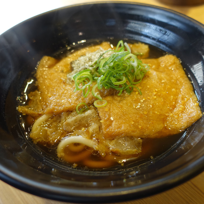 きつねうどん（かす入り）(カルロス 本店 )