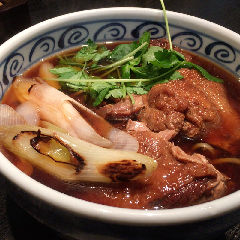 鴨煮込みそば(青山 川上庵)