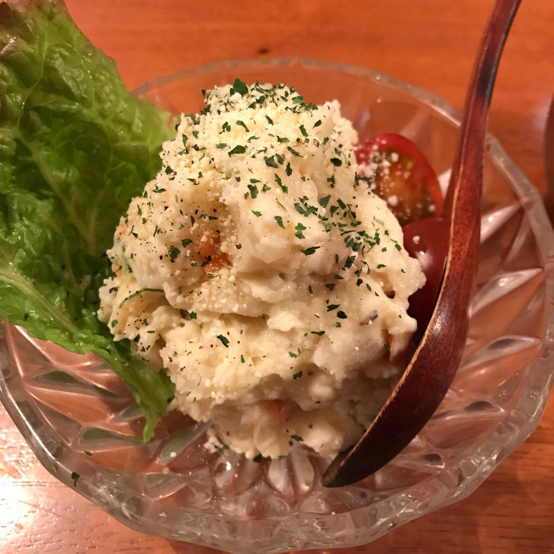 ポテトサラダ(もつ焼き いしん )