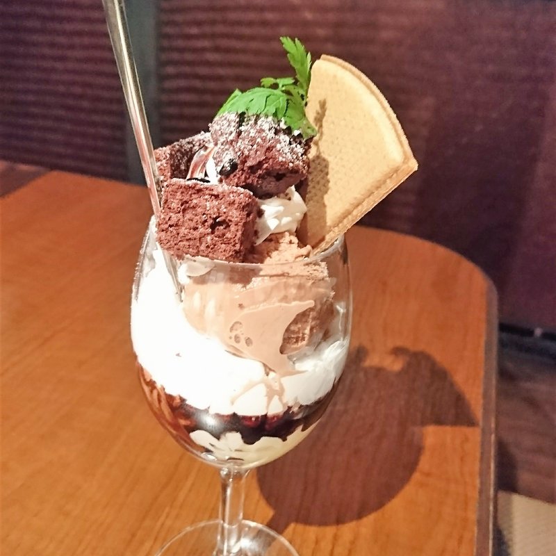 ちびマリノのグラスパフェ(草木万里野 （クサキマリノ）)