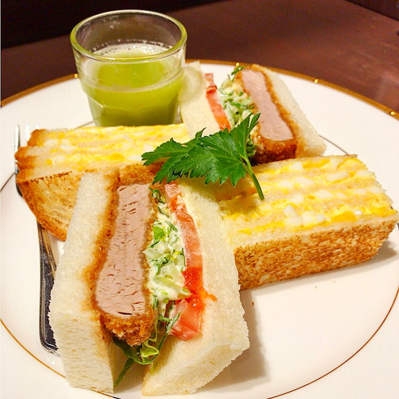 ヘレカツサラダサンド&タマゴサンド(あべのカツサンドパーラーロマン亭)