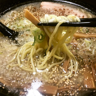 塩ラーメン(塩ラーメン専門店 麺屋る・ぐー)