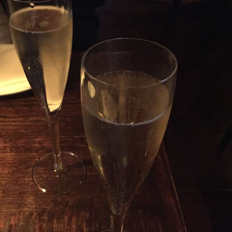 ブリュット(シクスバイオリエンタルホテル)