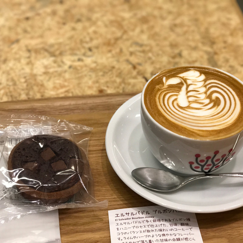 カプチーノ(カフェ レクセル 東京国際フォーラム店)