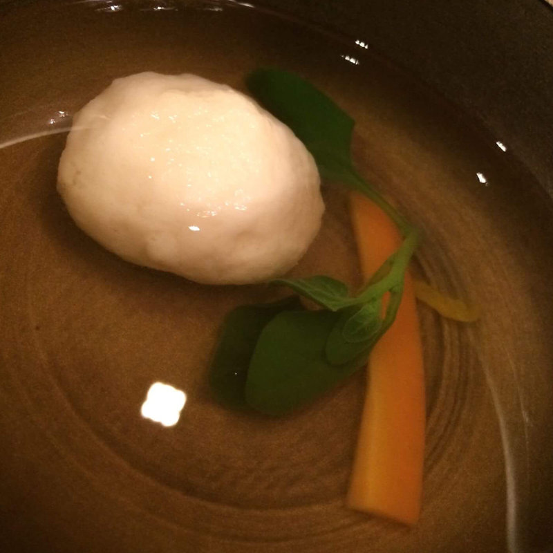 ふく真丈 清まし仕立て(春帆楼 下関本店 （しゅんぱんろう）)