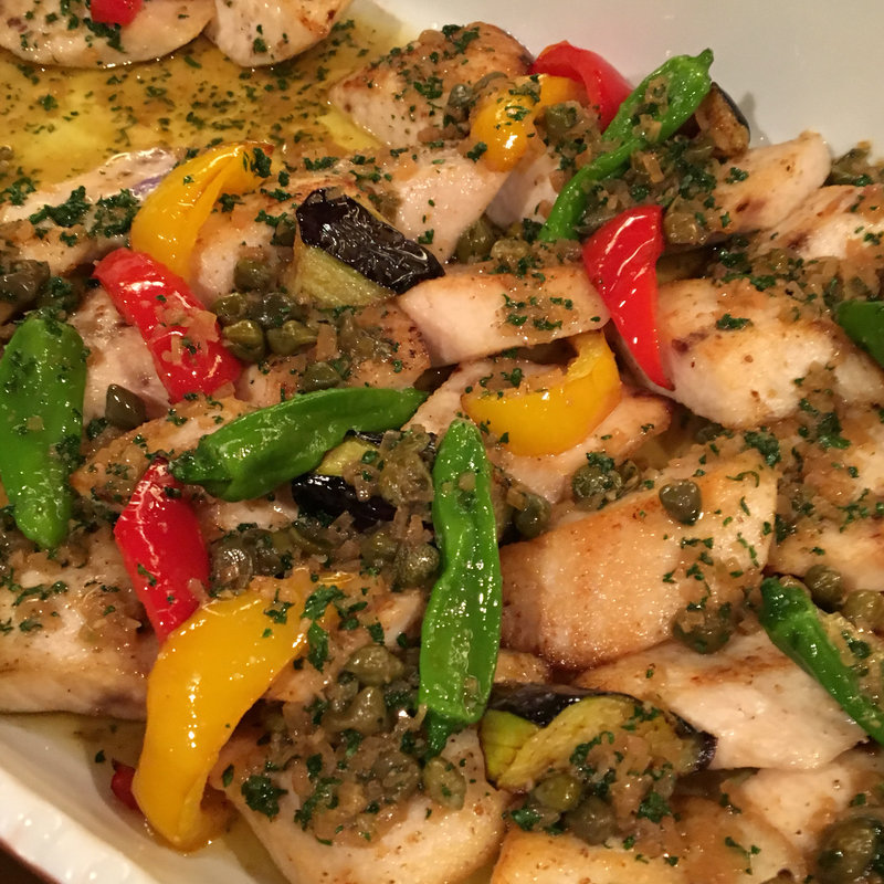 カジキマグロのソテー、プールノワゼット(外国人記者クラブ　THE MAIN BAR （日本外国特派員協会）)