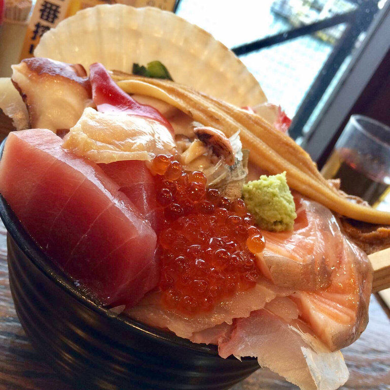 男気海鮮丼メガマックス(いちばのよこ （唐戸熱血食堂 いちばのよこ）)