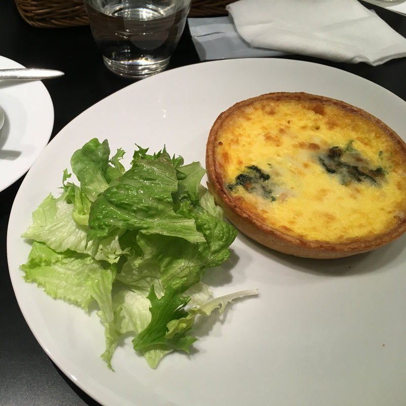 サーモンとほうれん草のキッシュ(ティ・ロランド ガレットハウス 西武渋谷店 )