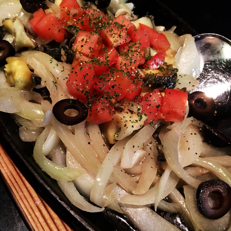 巻貝のアンチョビ炒め(いちかばち家)