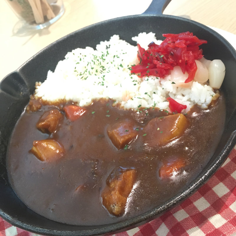 チキンのゴロゴロ野菜カレー(KIT BOX KOTOBUKIYA CAFE & DINER （キットボックス　コトブキヤ カフェアンドダイナー）)