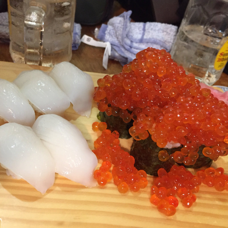 イカとこぼれイクラ(忠八)