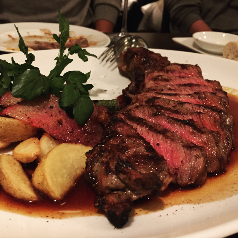 ステーキ(ブラッセリー アデニア)