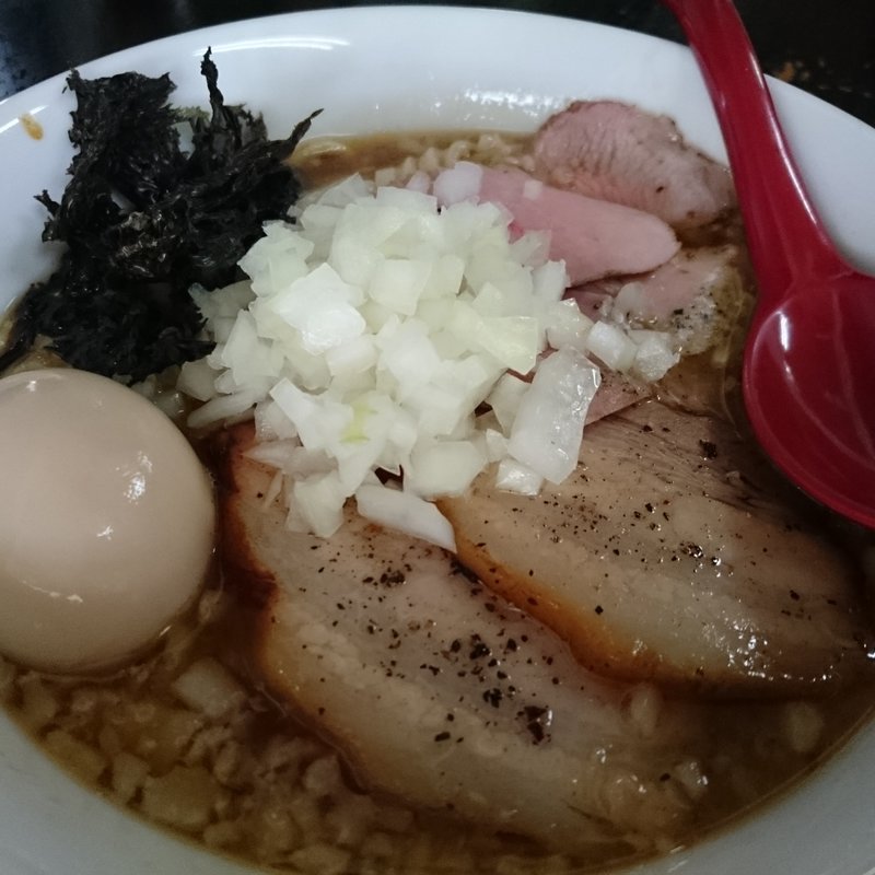 特製背脂煮干しらーめん(煮干し中華そば 蓮の華)