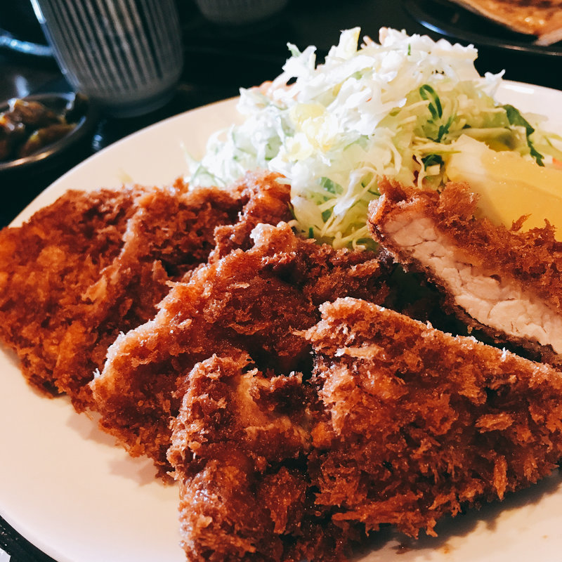 ロースカツ定食(ありんこ)