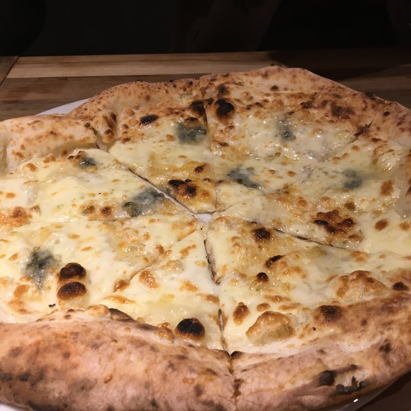 クアトロフォルマッジ(タルタルーガ)