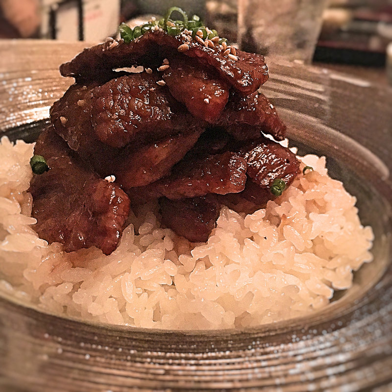 焼肉丼(焼肉ダイニングGROW)