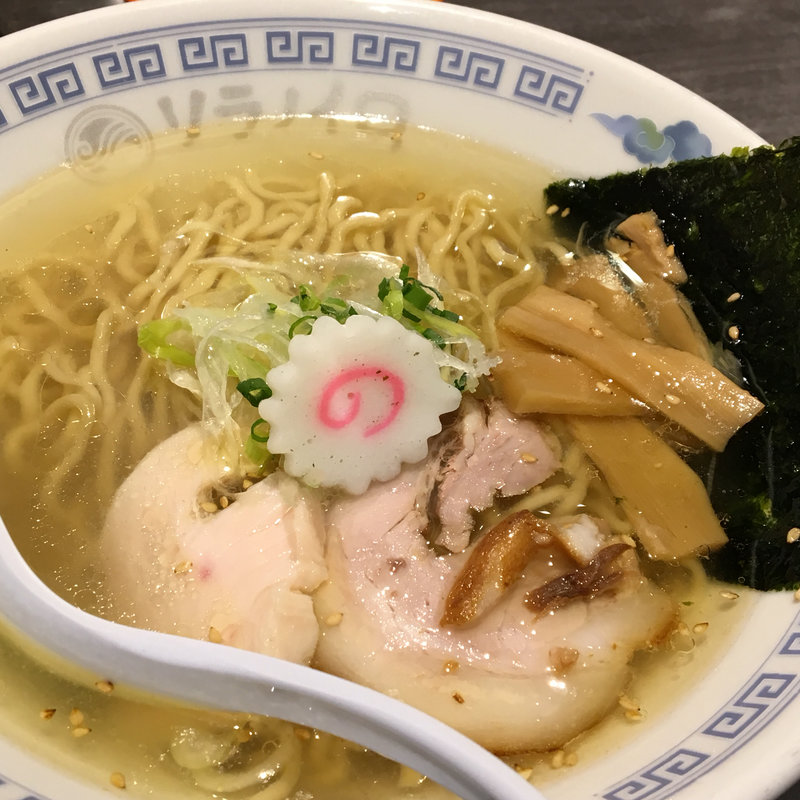 塩中華そば(ソラノイロ ARTISAN NOODLES)